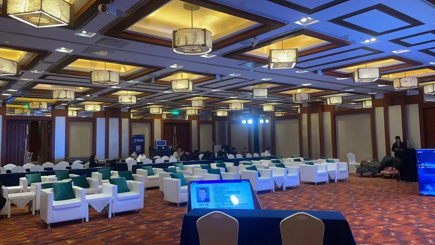 北京國際飯店會議中心沙發擺放完成，打造專業會議與休閑空間